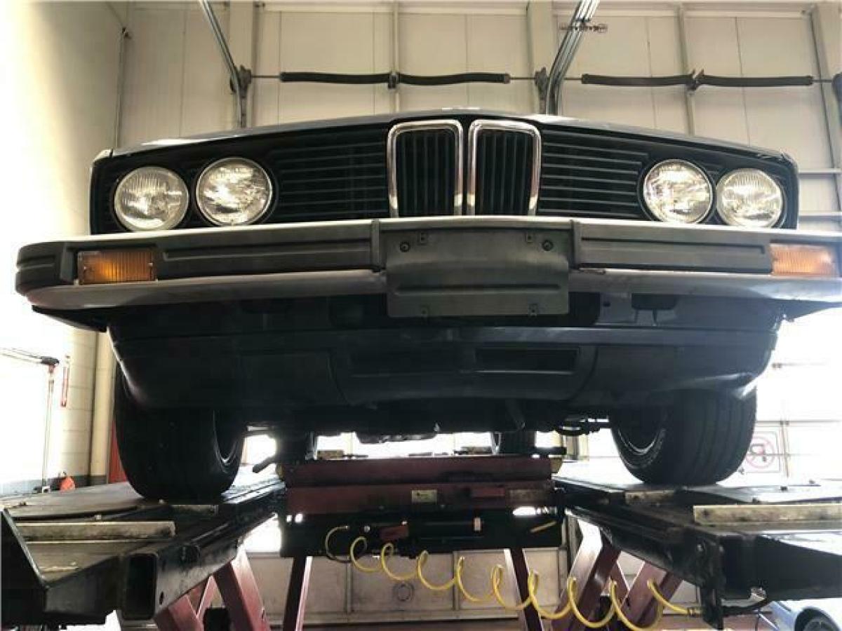 1985 BMW 5-Series - photo 10