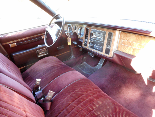 1985 Buick Hearse - photo 11
