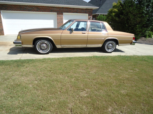 1985 Buick LeSabre Limited - photo 2
