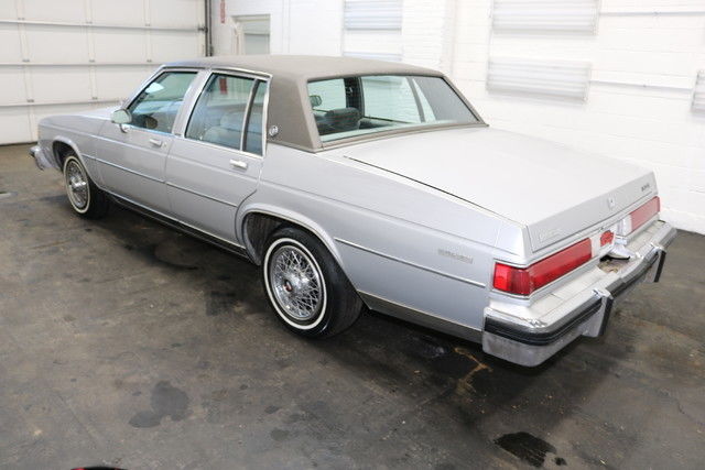 1985 Buick LeSabre Custom Runs Drives Body Int VGood 5LV8 4 spd auto - photo 6