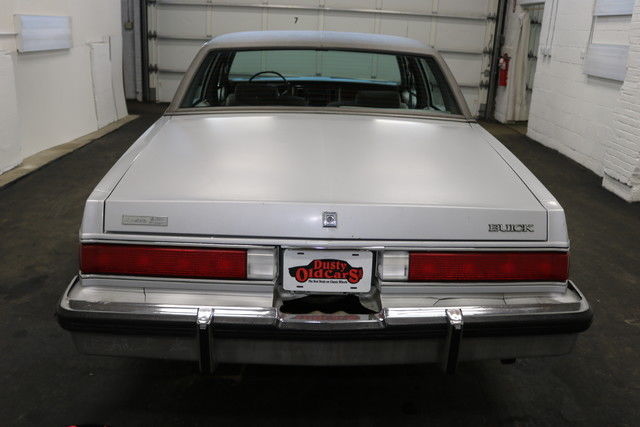 1985 Buick LeSabre Custom Runs Drives Body Int VGood 5LV8 4 spd auto - photo 8