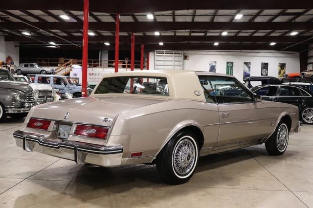 1985 Buick Riviera -- - photo 5