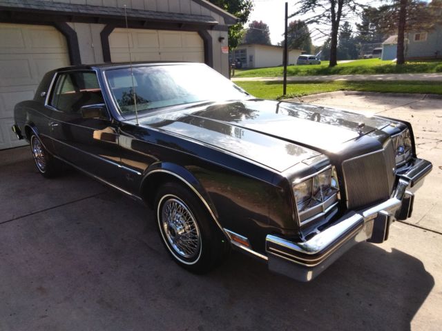 1985 Buick Riviera Hardtop Coupe - photo 6