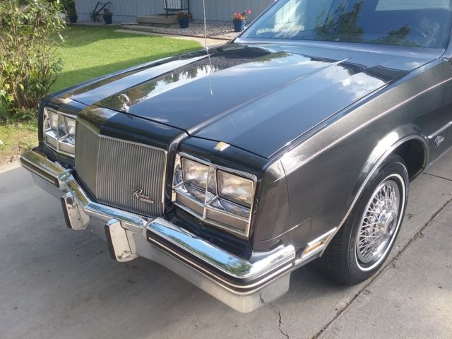 1985 Buick Riviera Hardtop Coupe - photo 7