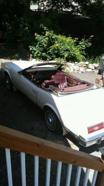 1985 Buick Riviera Base - photo 10