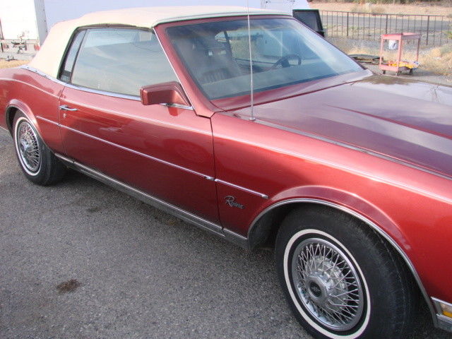 1985 Buick Riviera Convertible 307 v8 Only 400 made! Rarely on the market 1985 Buick Riviera Luxury