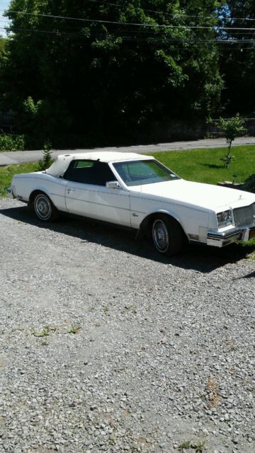 1985 Buick Riviera Base - photo 7