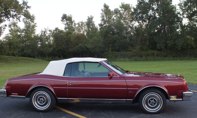 1985 Buick Riviera Special Edition Turbo Convertible - photo 12