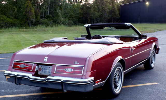 1985 Buick Riviera Special Edition Turbo Convertible - photo 8