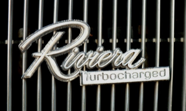 1985 Buick Riviera Special Edition Turbo Convertible - photo 9