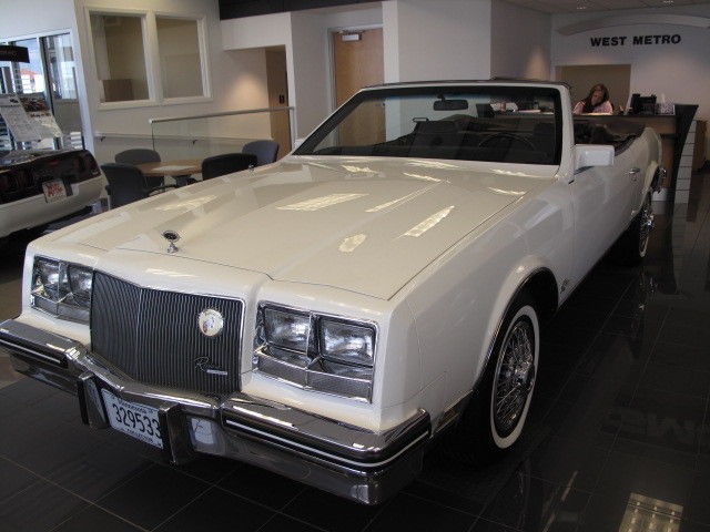 1985 Buick Riviera - photo 10