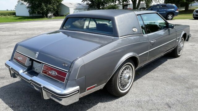 1985 Buick Riviera - photo 4