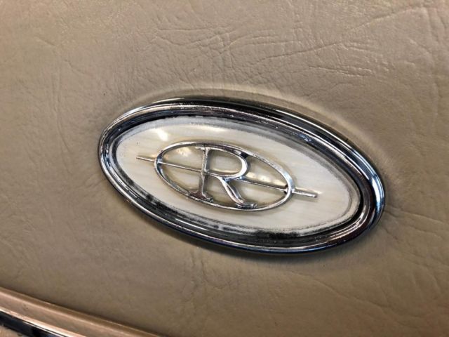 1985 Buick Riviera -- - photo 12