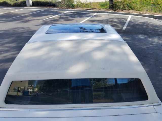 1985 Buick Riviera Coupe - photo 8