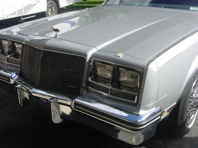 1985 Buick Riviera - photo 10