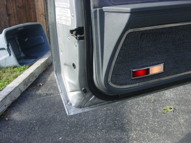 1985 Buick Riviera - photo 12