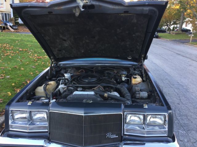 1985 Buick Riviera luxury - photo 2