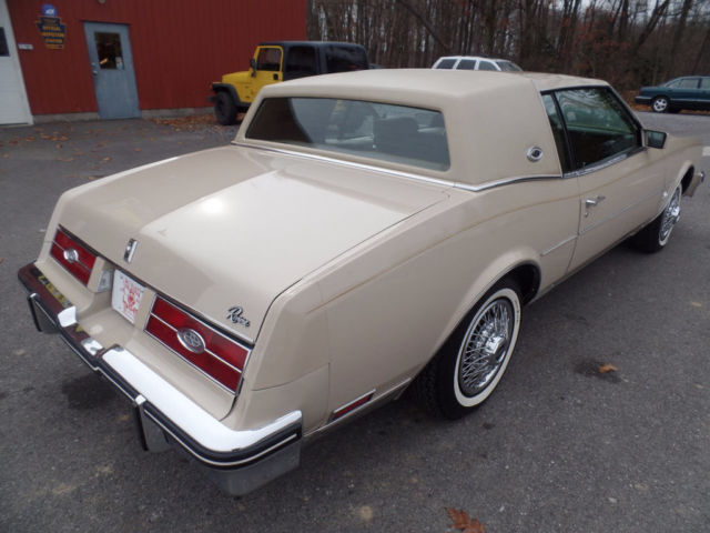1985 Buick Riviera Base Convertible 2-Door - photo 5