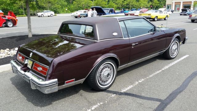 1985 Buick Riviera Coupe - photo 2