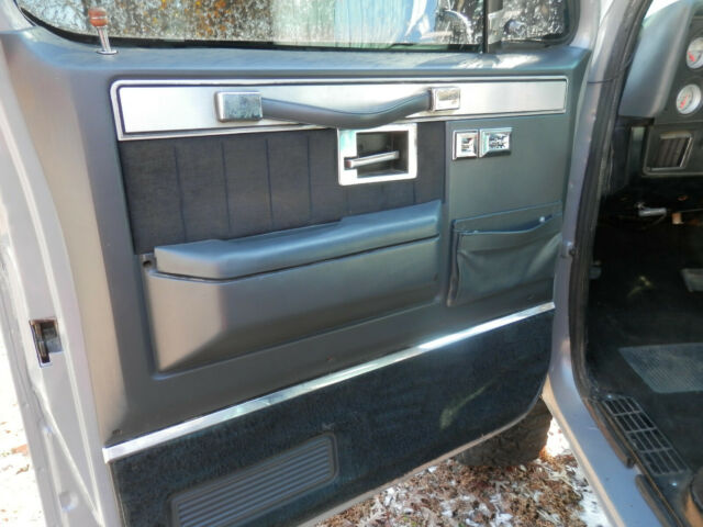 1985 Chevrolet C-10 C/10 - photo 8