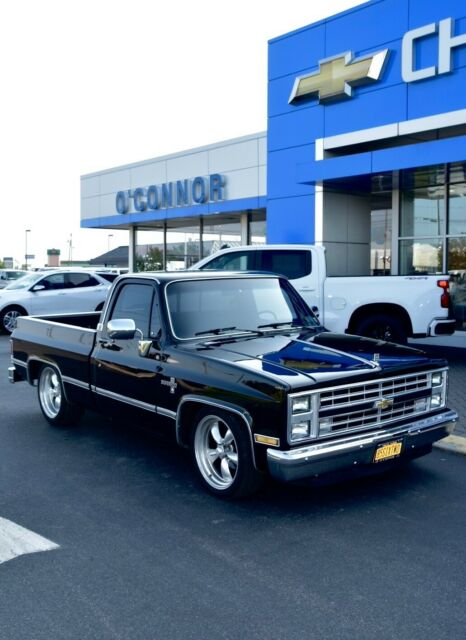 1985 Chevrolet C-10 - photo 2