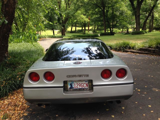 1985 Chevrolet Corvette - photo 3