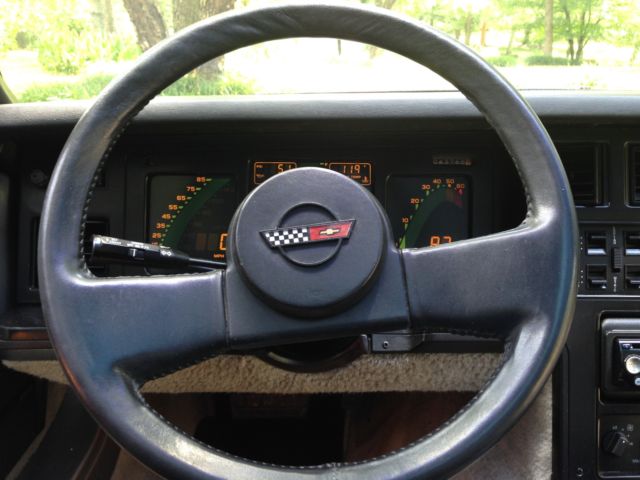 1985 Chevrolet Corvette - photo 8