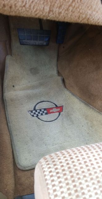 1985 Chevrolet Corvette - photo 10