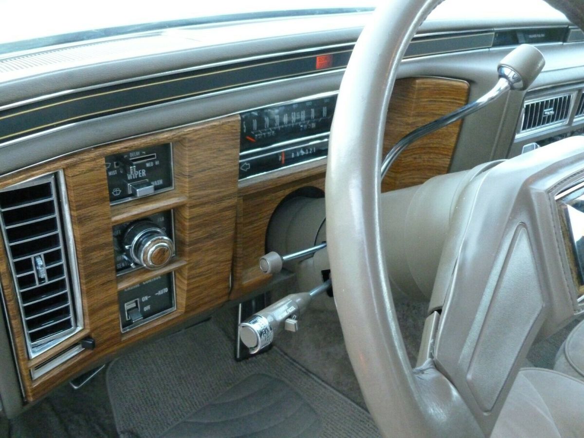 1985 Cadillac Brougham FLEETWOOD BROUGHAM - photo 13