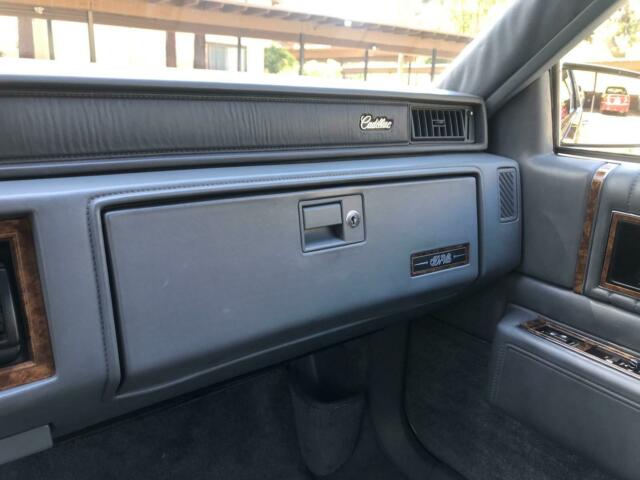 1985 Cadillac DeVille Coupe - photo 12