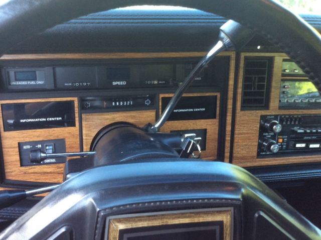 1985 Cadillac Eldorado Black on Black Full leather inside - photo 3