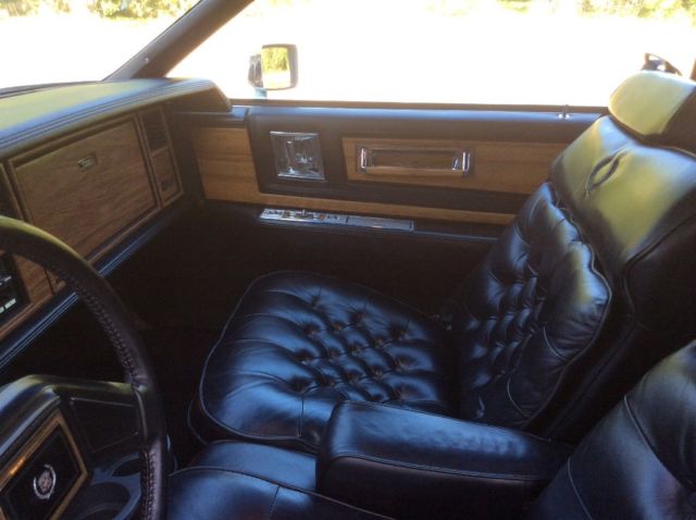 1985 Cadillac Eldorado Black on Black Full leather inside - photo 4