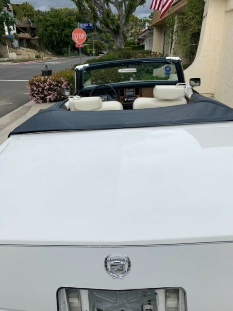1985 Cadillac Eldorado Biarritz Convertible - photo 10