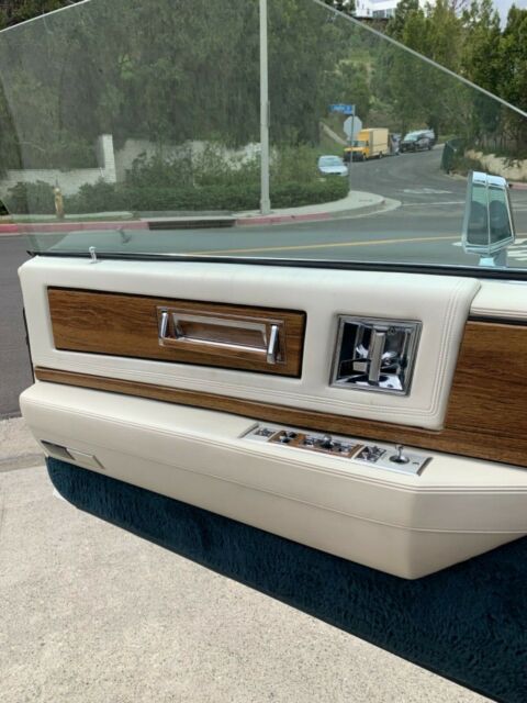 1985 Cadillac Eldorado Biarritz Convertible - photo 7