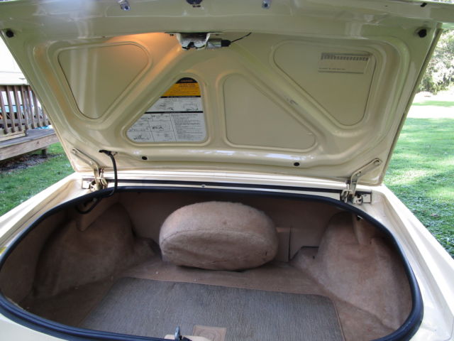 1985 Cadillac Eldorado Base Coupe 2-Door - photo 11
