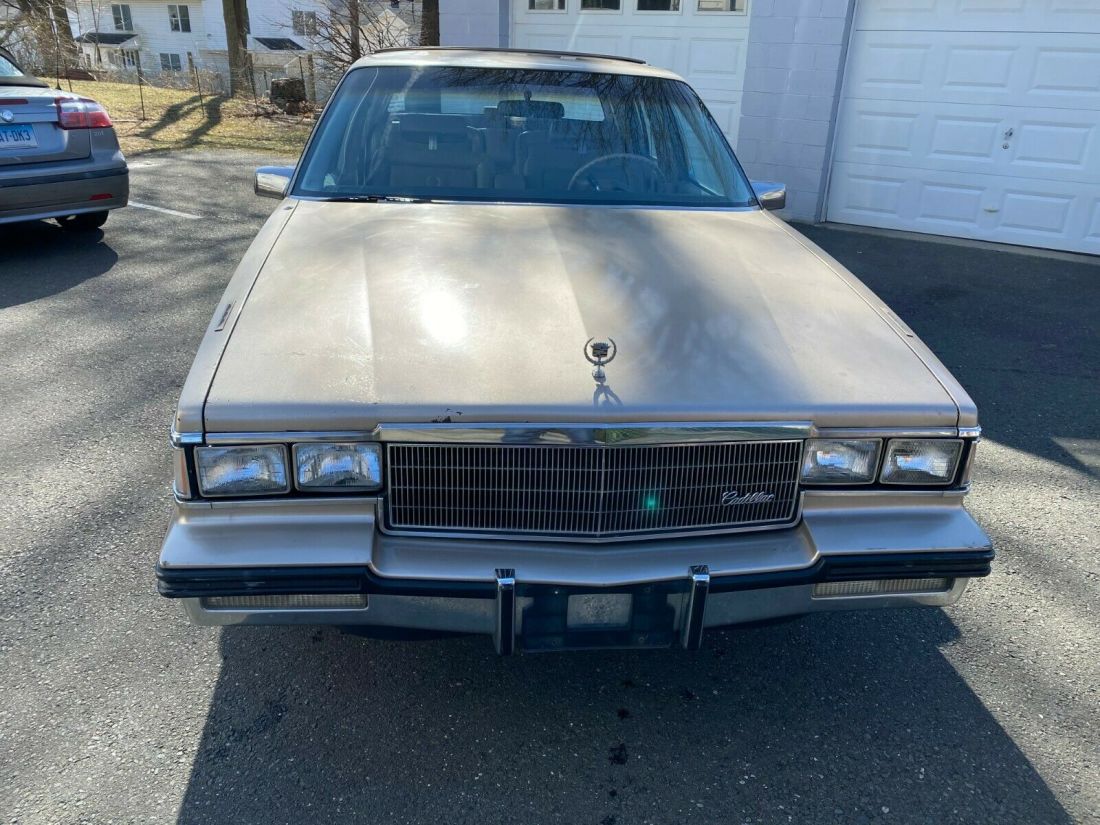 1985 Cadillac Fleetwood - photo 5