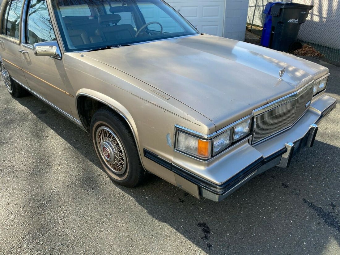 1985 Cadillac Fleetwood - photo 6