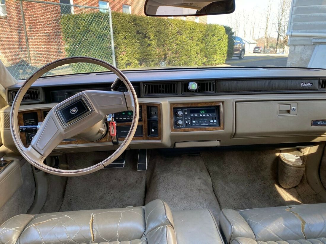1985 Cadillac Fleetwood - photo 7