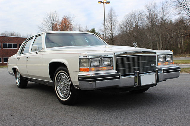 1985 Cadillac Brougham Fleetwood Brougham