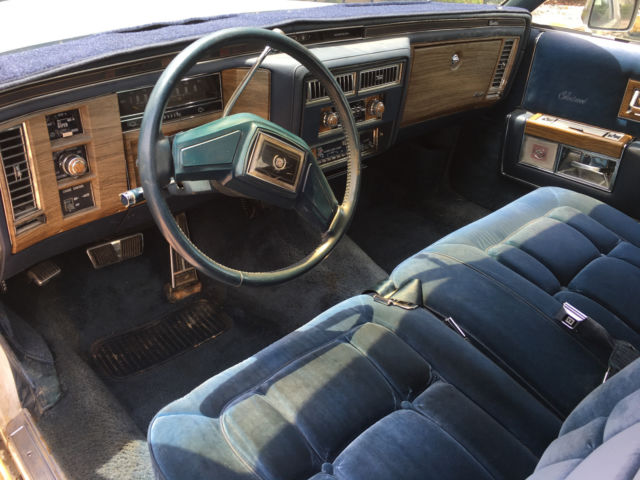 1985 Cadillac Fleetwood - photo 11