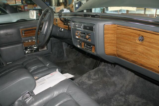 1985 Cadillac Fleetwood Brougham - photo 8