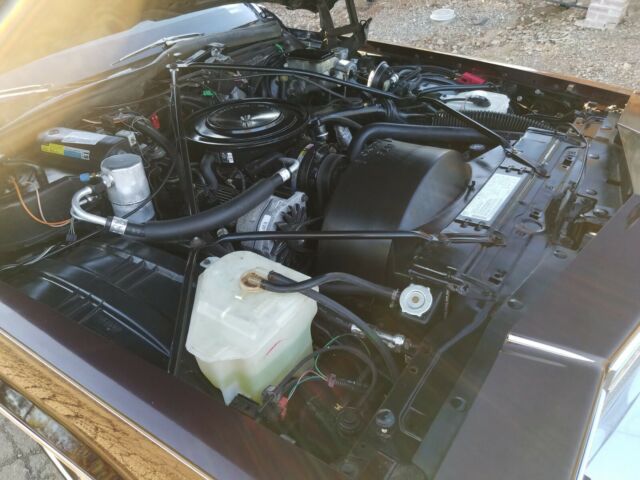 1985 Cadillac Fleetwood - photo 3