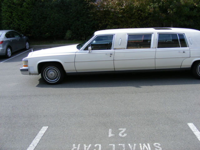 1985 Cadillac Fleetwood brougham - photo 3