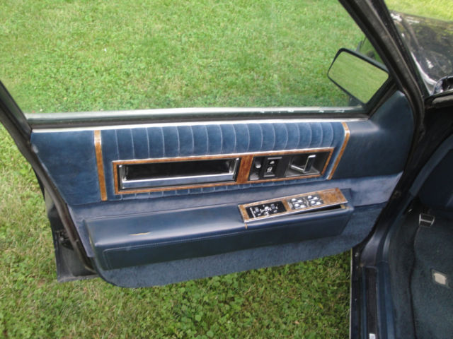 1985 Cadillac Fleetwood - photo 11