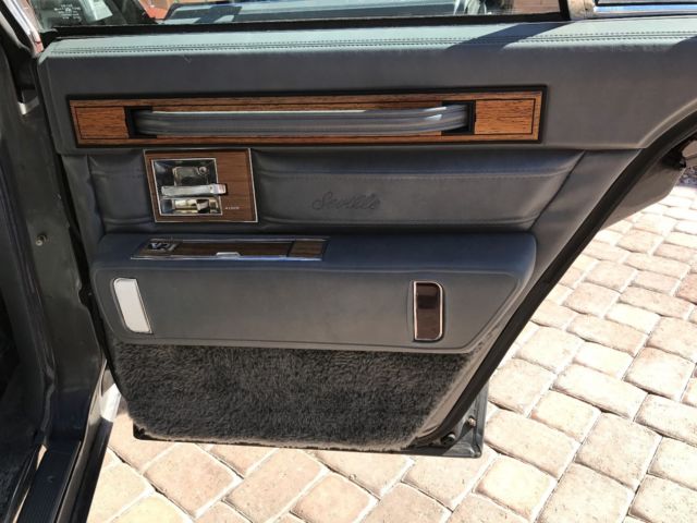 1985 Cadillac Seville - photo 11