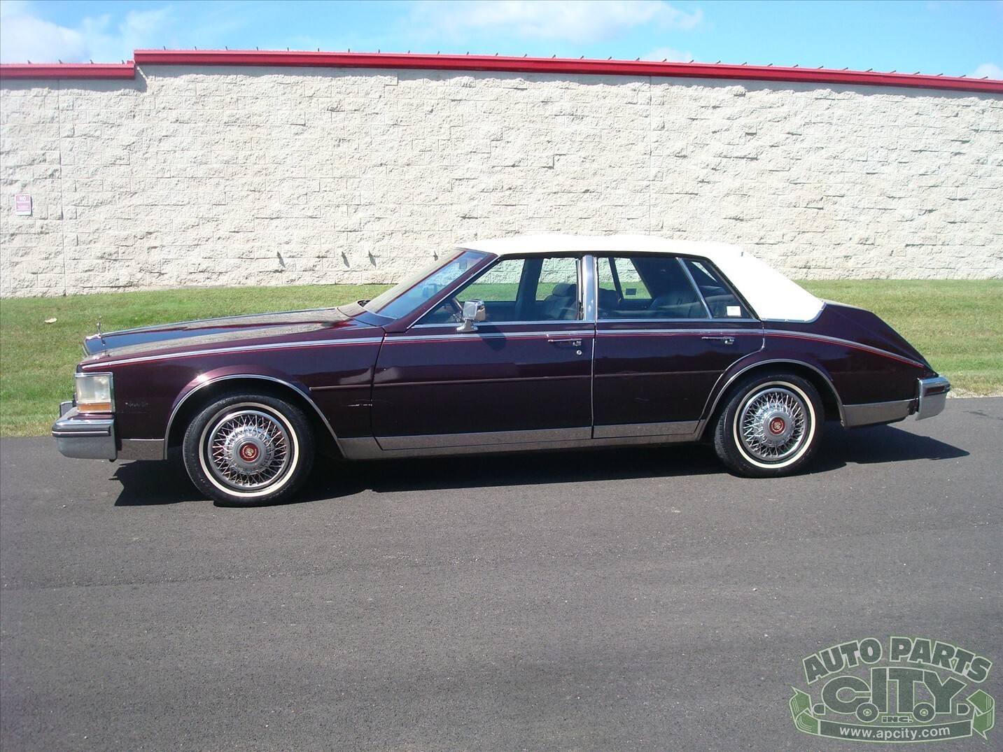 1985 Cadillac Seville 1985 CADILLAC SEVILLE BUSTLEBACK SEDAN 4.1 V8 WE SHIP - photo 11