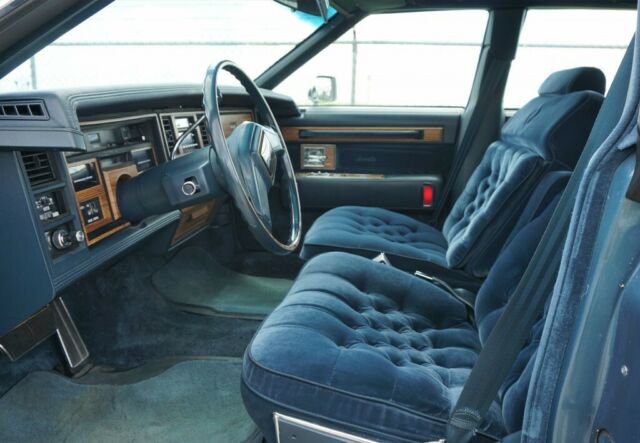 1985 Cadillac Seville - photo 13