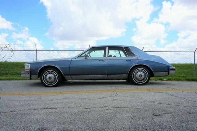 1985 Cadillac Seville - photo 4
