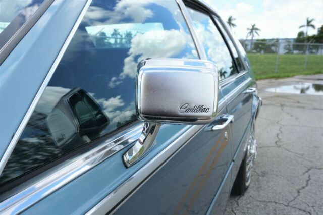 1985 Cadillac Seville - photo 9