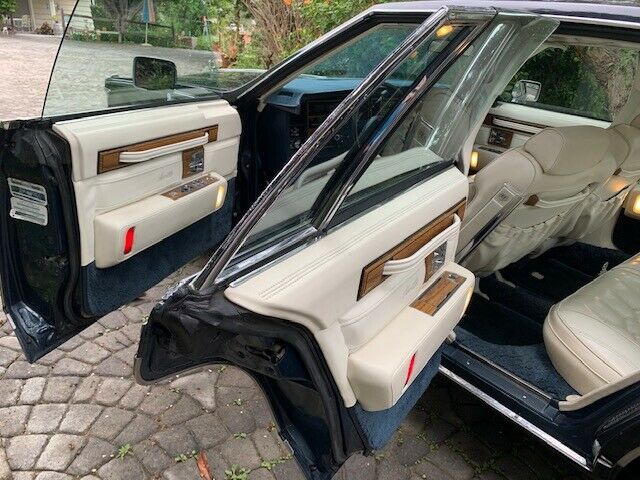 1985 Cadillac Seville - photo 12